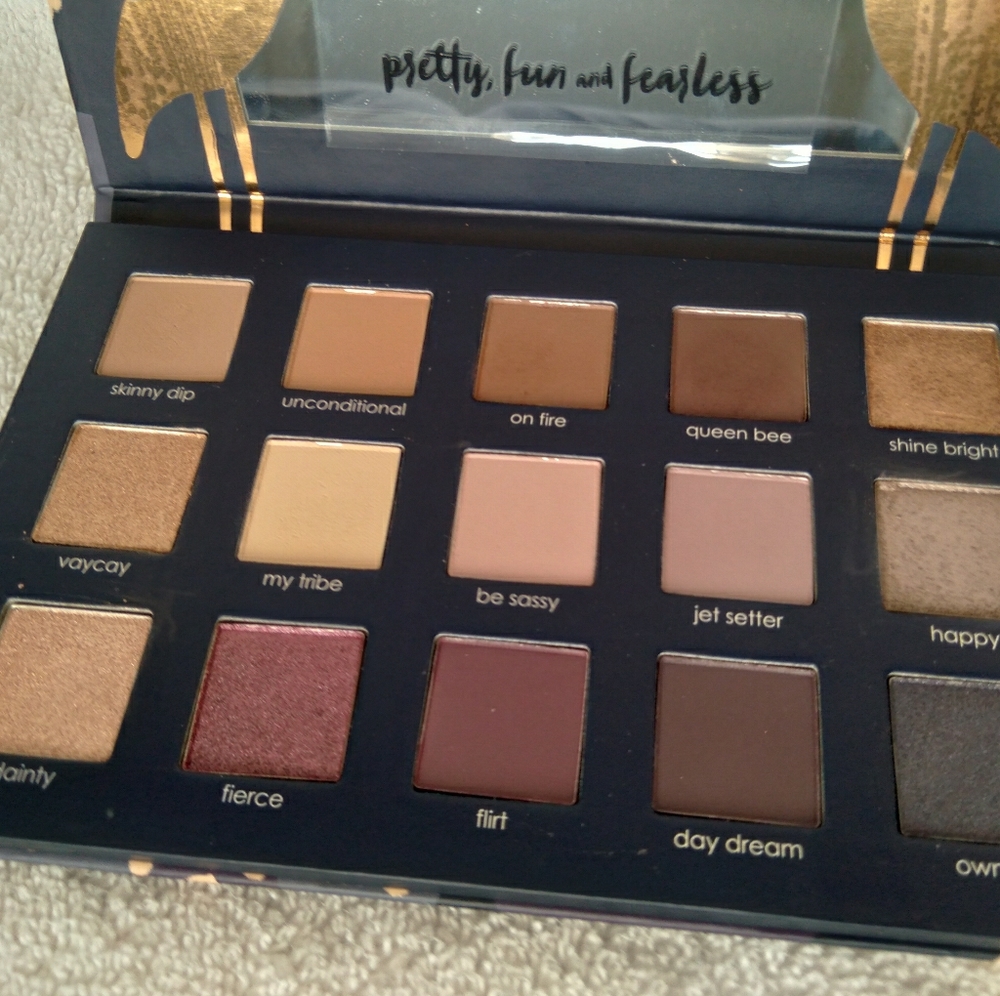 Ciate LONDON Chloe Morello Palette